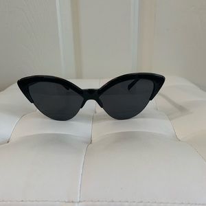 Steve Madden black cat eye sunglasses